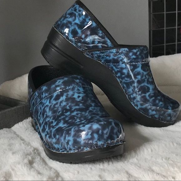 Sanita | Leopard Print Clogs in Blue & Black - Picture 3 of 12